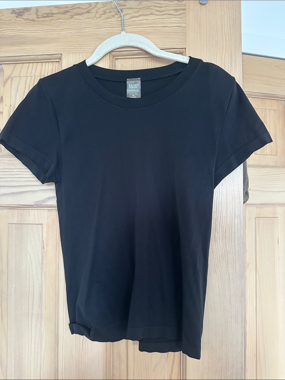 Aritzia Black Short-Sleeve Crewneck Tee